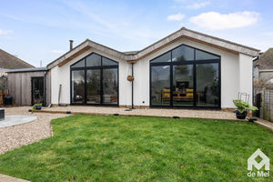 Photo 22- click for photo gallery